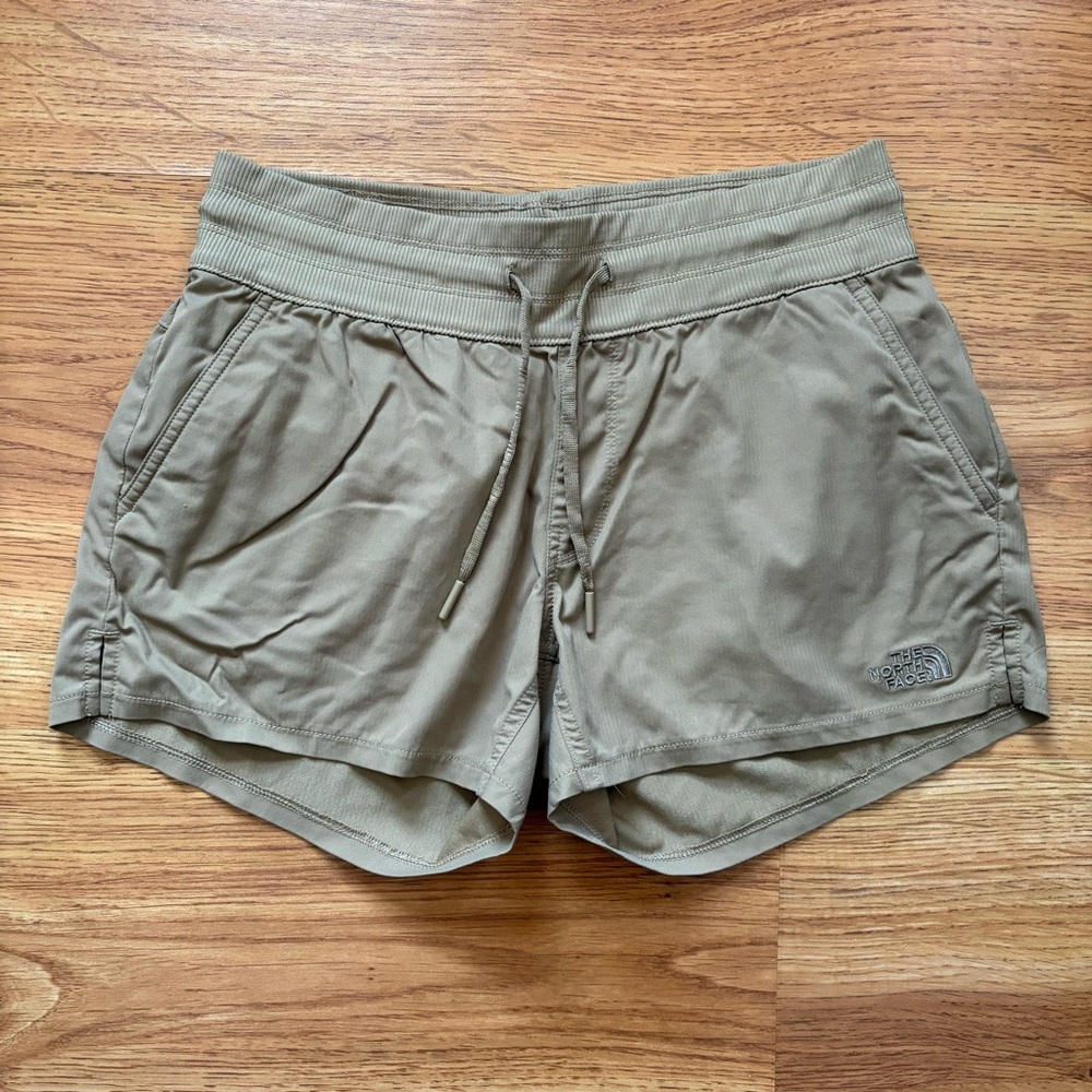 The North Face Women's Tan Classic Shorts S